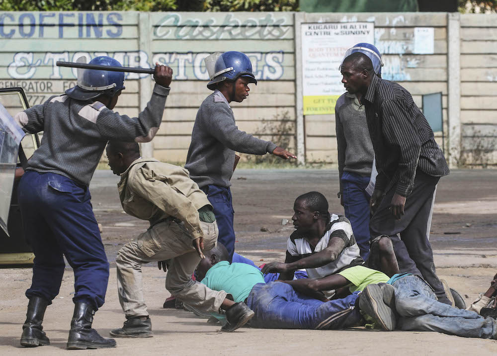 Zimbabwe riot police