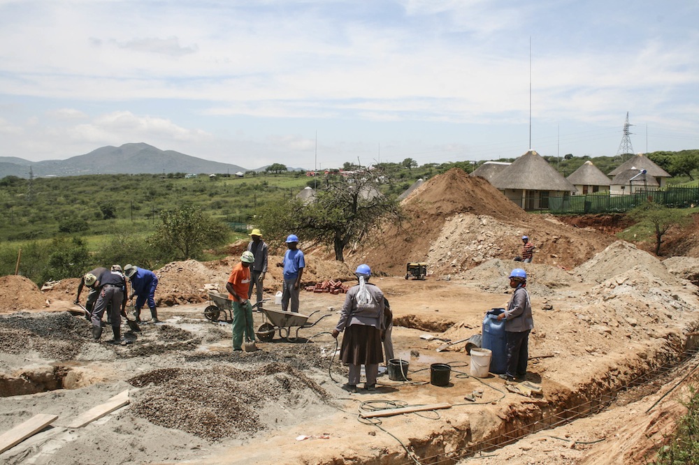 Nkandla construction workers